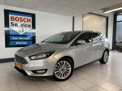 Ford FOCUS Wagon 1.0 Titanium Sensoren voor en achter