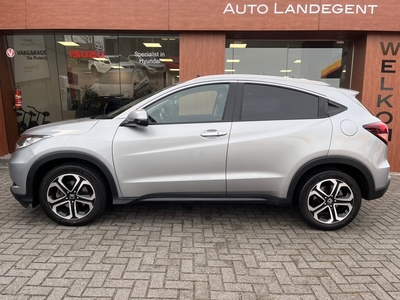 HONDA HR-V 1.5 i-VTEC Executive Automaat | Full-Option | Lederbekl. | Stoelverw. | Schuif-/Kanteldak | Trekhaak