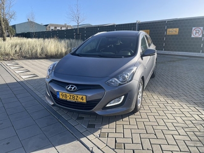 Hyundai i30 Wagon 1.6 GDI Business Edition (bj 2012)