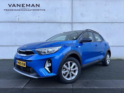 KIA STONIC 1.0 T-GDi MHEV DynamicLine | Uniek! 10.786 km | Trekhaak | Camera | Navi | 15” Velgen + 4S banden | Clima | PDC | Cruise | LED |