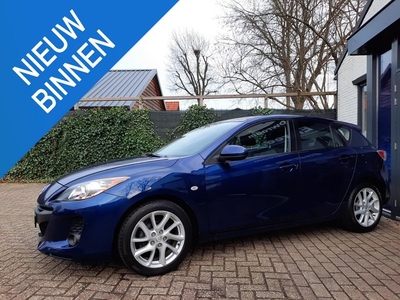 Mazda 3 1.6 Navigator Clima, Cruise, RVM