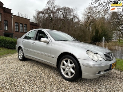 Mercedes-Benz C-klasse 200 K. Elegance AUTOMAAT/airco/XENON