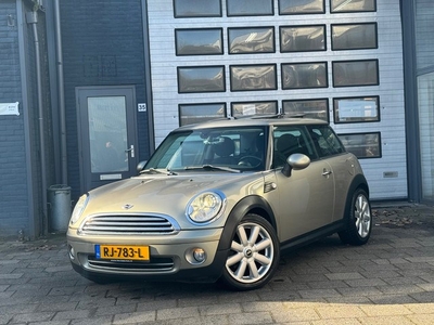 Mini Mini 1.6 Cooper Business Line Clima Navi Pano