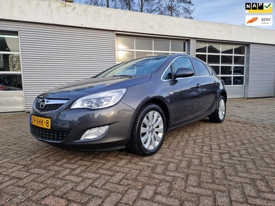 Opel Astra 1.4 Cosmo