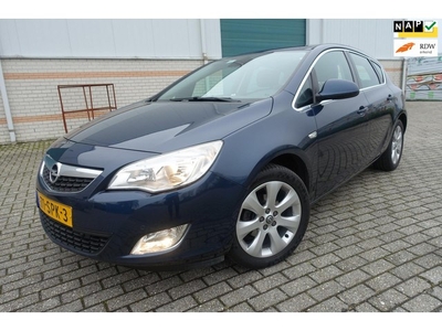 Opel Astra 1.4 Turbo Cosmo -AUTOMAAT-TREKHAAK- 1e eig. - nl