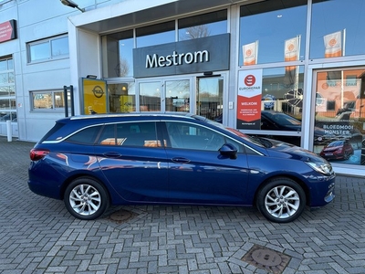 Opel Astra Sports Tourer 1.2 Elegance Navi / PDC /