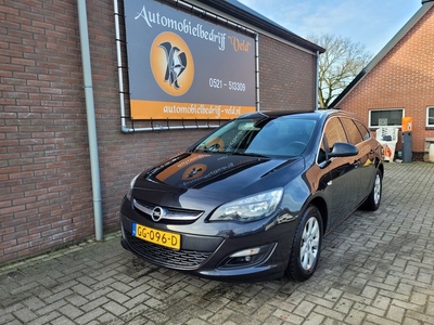 Opel Astra Sports Tourer 1.6 CDTi Business + (bj 2015)