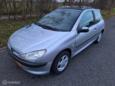 Peugeot 206 1.4 Gentry