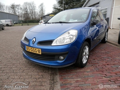 Renault Clio 1.2-16V Special Line