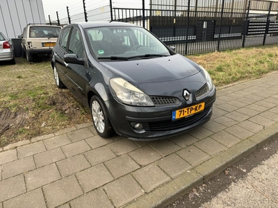 Renault Clio 1.6-16V Dynamique S