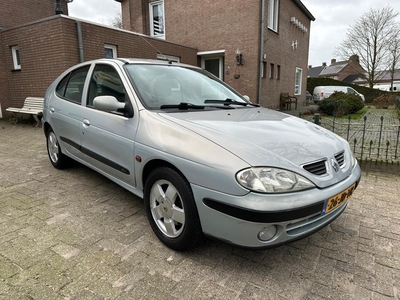 Renault Mégane 1.6-16V Dynamique *NIEUWE APK*