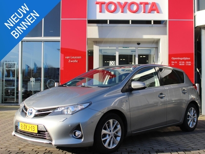 TOYOTA AURIS 1.8 Hybrid Lease+ TREKHAAK PANODAK STOELVERW PARK-SENSOREN KEYLESS NAVI BLUETOOTH CRUISE CLIMA NL-AUTO