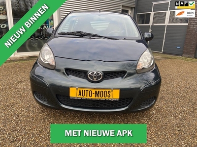 Toyota Aygo 1.0-12V Cool 5 deurs lm velg nw banden apk