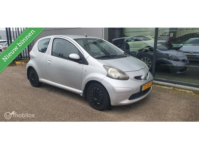 Toyota Aygo 1.0-12V + Elektrische ramen/Centrale