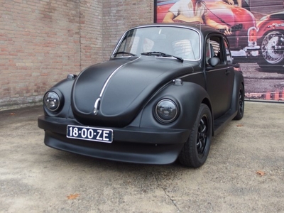 Volkswagen 1303 2 deurs Een hele mooie zijde glans zwarte