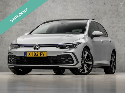 Volkswagen Golf 1.4 eHybrid GTE Sport 245Pk Automaat (SCHUIFDAK, APPLE CARPLAY, CAMERA, IQ LIGHT, GROOT NAVI, DIGITAL COCKPIT, SFEERVERLICHTING, GETINT GLAS, MATRIX LED, ZWART HEMEL, NIEUWSTAAT)