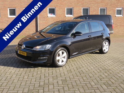 VOLKSWAGEN GOLF 1.4 TSI 125Pk Highline * Rijklaarprijs incl. garantie * Led Koplampen / Trekhaak / Navigatie / PDC V+A