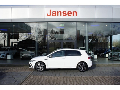 Volkswagen Golf 1.5 eTSI R-Line DSG Black Style