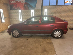 Opel Astra 1.6 Club