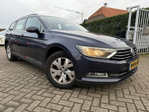 Volkswagen Passat Variant 1.6 TDI DSG Highline NAVI/PDC/CAMERA/STOELVERWARMING/TREKHAAK