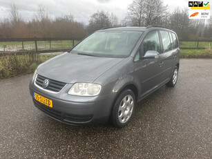 Volkswagen Touran 2.0-16V FSI Trendline Airco 7 Persoons Radio/Cd