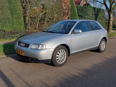 Audi A3 1.6 Ambiente