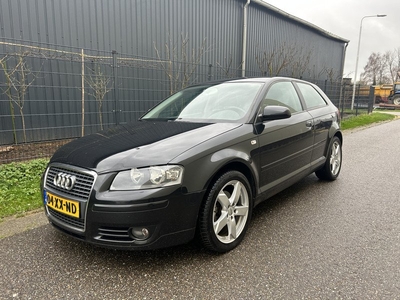 Audi A3 1.8 TFSI Attraction Pro Line Business / NAVI / CRUISE / AIRCO ECC