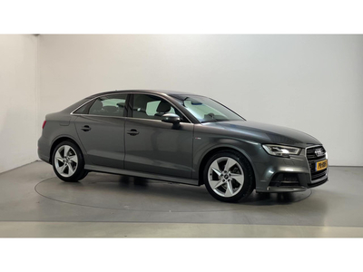 Audi A3 Limousine 1.6 TDI S-Tronic Sport S Line Edition Leder-Stof Navigatie Parkeersensoren