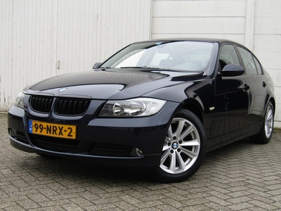 BMW 3 Serie 318i /Airco/Cruise/PDC/Navi/Youngtimer!