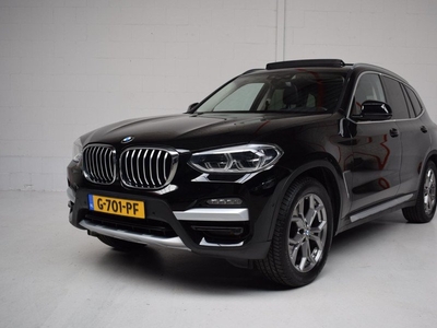 BMW X3 XDrive20i High Executive M-SPORTSTUUR / PANORAMADAK / LEER / TREKHAAK / 360CAMERA / 19INCH / HEAD-UP