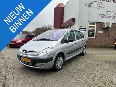 Citroen Xsara Picasso 2.0i-16V Différence 2