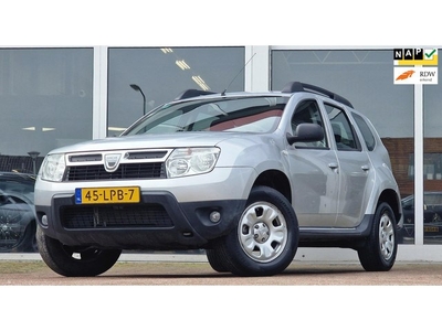 Dacia Duster 1.6i Lauréate 2wd 2e Eigenaar Trehaak 100%