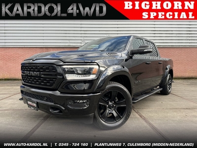 Dodge Ram 1500 5.7 V8 4x4 Crew Cab Big Horn Night Special |Incl. lederen bekleding | Trekhaak 13-polig |LPG| INCL. WIDE BODDY| INCL BAKFLI | Nieuwe Auto incl. LPG | Geheel rijklaarprijs | DIRECT RIJDEN |