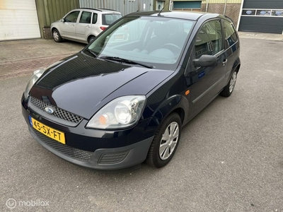 Ford Fiesta 1.3-8V Champion