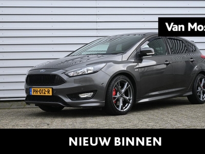 Ford Focus 1.5 ST-Line | Navigatie | Lichtmetalen velgen | Parkeercamera