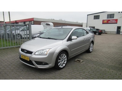 Ford FOCUS Coupe-cabriolet 1.6-16V Trend (bj 2008)