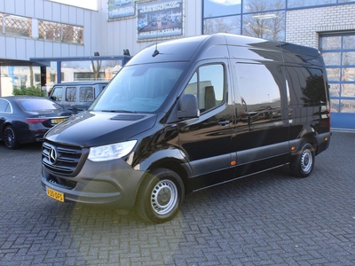 Mercedes-Benz Sprinter 314 CDI L2H2 3500 kg Trekhaak, MBUX met camera en Apple Carplay / Android Auto