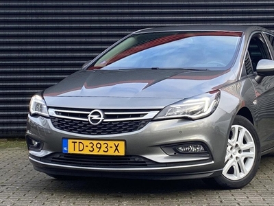 Opel Astra 1.0 Online Edition | Navigatie | Cruise control | Airconditioning | 16'' Licht metalen velgen | DAB/USB | NAP