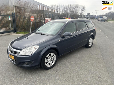 Opel Astra Wagon 1.6 Cosmo 2010! CLIMATRONIC! LEDER! Stoelverwarming!