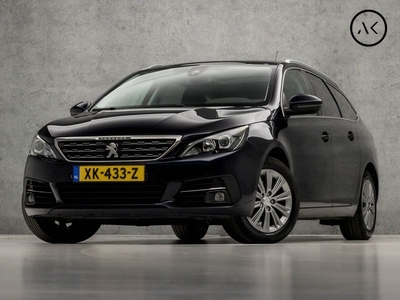 Peugeot 308 SW 1.2 PureTech Premium Sport Automaat (PANORAMADAK, APPLE CARPLAY, NAVIGATIE, 360 CAMERA, GETINT GLAS, LEDER, SPORTSTOELEN, NIEUWE APK, CRUISE, DAKRAILS, NIEUWSTAAT)