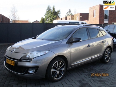 Renault Mégane Estate 1.5 dCi Bose PANORAMA LEER NAVI VOL !!