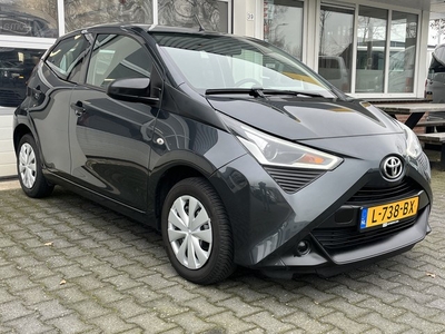 Toyota Aygo 1.0 VVT-i x-fun Airco Bluetooth LED Electrische