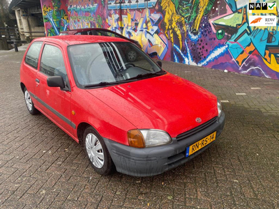 Toyota Starlet 1.3-16V oersterke auto's toyota starlet stereo