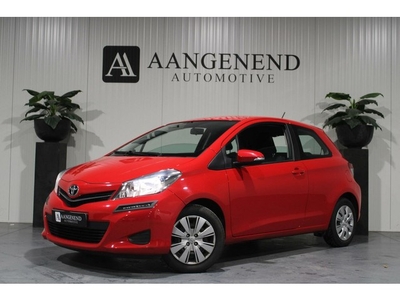 Toyota Yaris 1.0 VVT-i Access Navigatie, Airco, Nieuwe APK