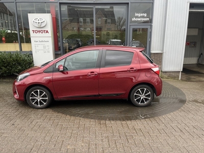 Toyota Yaris 1.5 Hybrid Design Sport