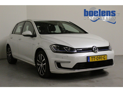 Volkswagen e-Golf e-Golf | WARMT-POMP | 17'LMV | PDC-V/A | LED | CARPLAY | STOEL-VERW |