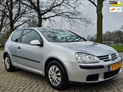 Volkswagen Golf 1.6 Trendline Automaat airco cruis control