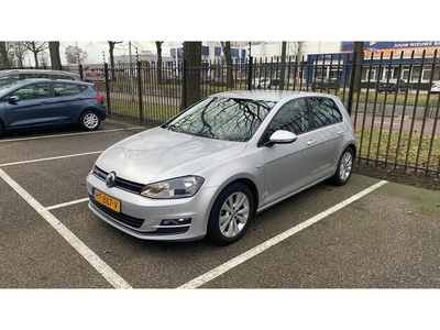 Volkswagen Golf Benzine