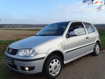 Volkswagen POLO 1.4 Comfortline automaat 42.893 km !!!