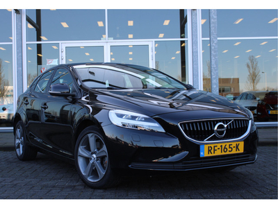 Volvo V40 2.0 T3 Nordic+ / Volvo On Call / Stoelverwarming / Navigatie / BlueTooth / Trekhaak / Standkachel